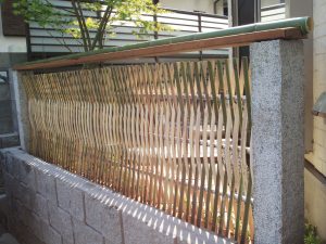 Bamboo fence construction example (Yoneyama Teien)