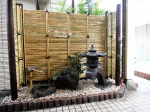 Bamboo fence construction example (Yoneyama Teien)