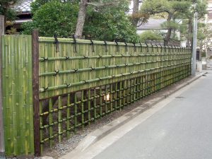 Bamboo fence construction example (Yoneyama Teien)