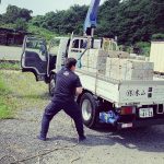 施工中（12）大谷石の産地(栃木県)まで足を運び厳選します。