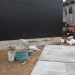 施工中（11）雨落ち大谷石設置