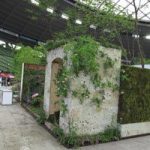 施工後（2） 外壁にも苔を貼っています。