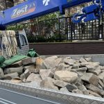 施工中（8）　小松石を使用