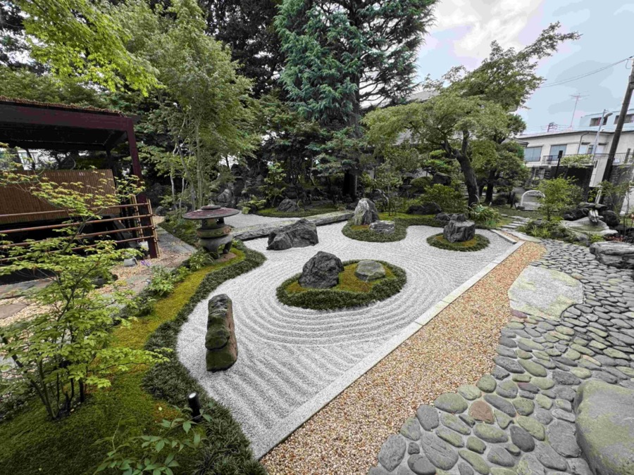 お寺・神社の庭園管理・作庭の施工例（枯山水庭園）